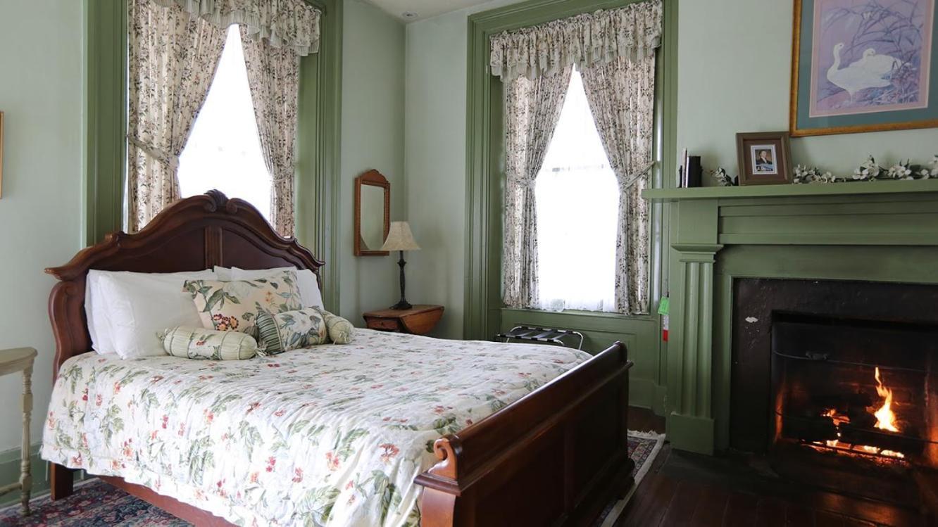 Stanardsville 라피엣 인 앤 레스토랑 B&B 외부 사진