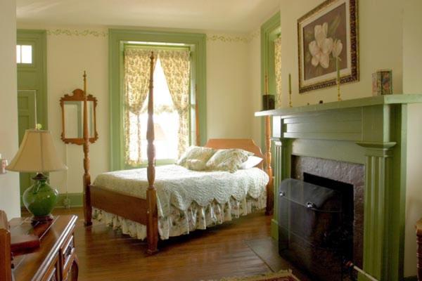 Stanardsville 라피엣 인 앤 레스토랑 B&B 외부 사진